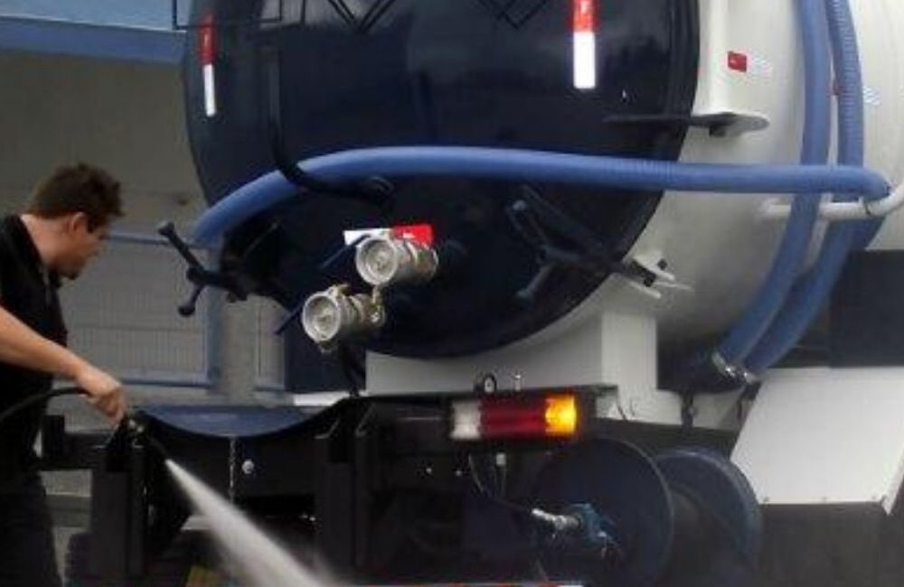 Desentupidora Inset sul - Volta Redonda RJ - Desentupimento de esgoto, pias, ralos, vasos, limpeza de fossa e hidrojateamento (7)