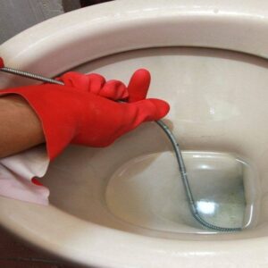 Rei das Desentupidoras em Curitiba PR - Desentupimento de esgoto, pias, ralos, vasos, caixas gordura, Hidrojateamento, Caça Vazamentos
