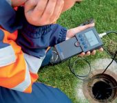 Rei das Desentupidoras em Curitiba PR - Desentupimento de esgoto, pias, ralos, vasos, caixas gordura, Hidrojateamento, Caça Vazamentos